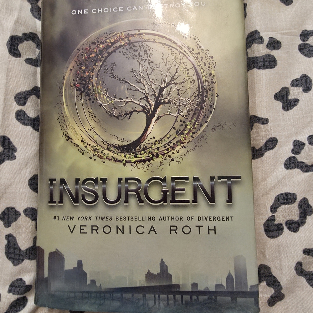 'Insurgent' Book Cover Art